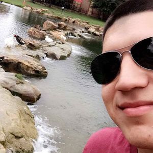 Meet your Posher, Juan